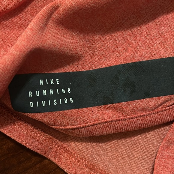 Nike Stride Shorts - Picture 3 of 4